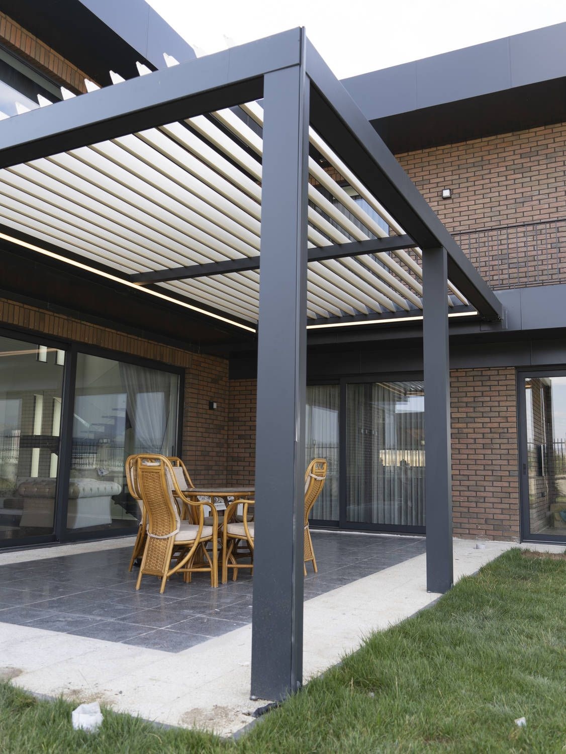 bioclimatic-pergola